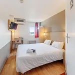 Kyriad Direct Annemasse - Geneve 3*