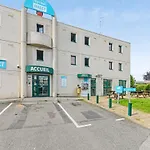 Kyriad Direct Annemasse - Geneve Hotel