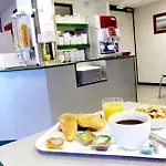 Kyriad Direct Annemasse - Geneve