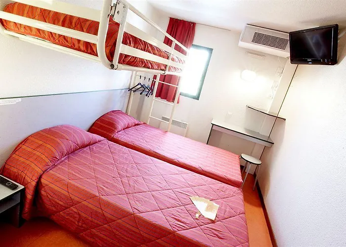 Kyriad Direct Annemasse - Genève Hotel Gaillard