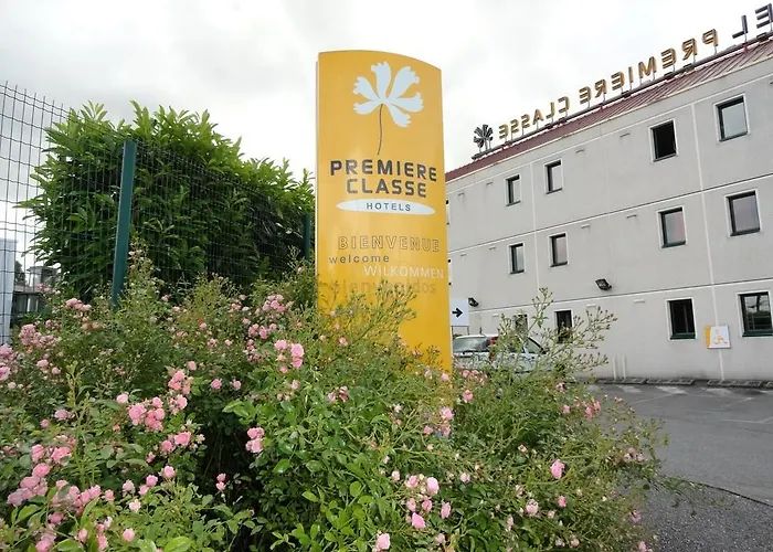 Kyriad Direct Annemasse - Genève Hotel 3*