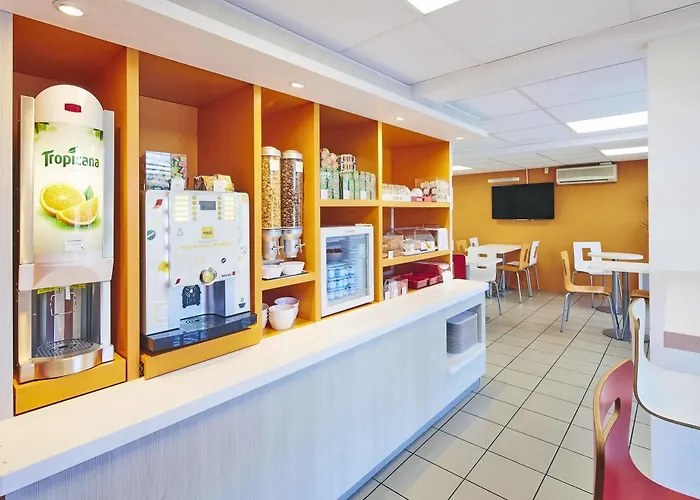 Kyriad Direct Annemasse - Genève Hotel Gaillard