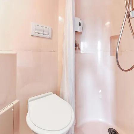 Hotell Kyriad Direct Annemasse - Geneve