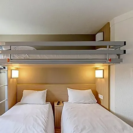 Kyriad Direct Annemasse - Geneve Hotel 3*