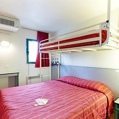 Kyriad Direct Annemasse - Genève Hotel