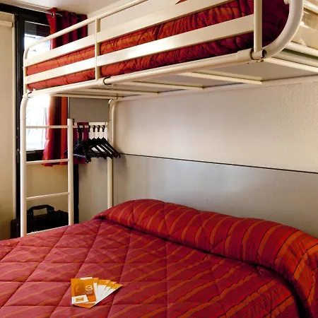 Kyriad Direct Annemasse - Geneve 3* Gaillard